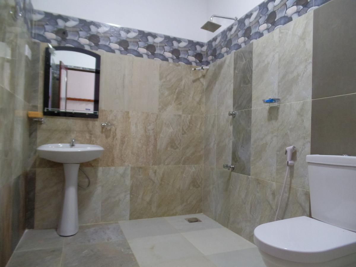 Amaya River Side Homestay Сигирия Екстериор снимка